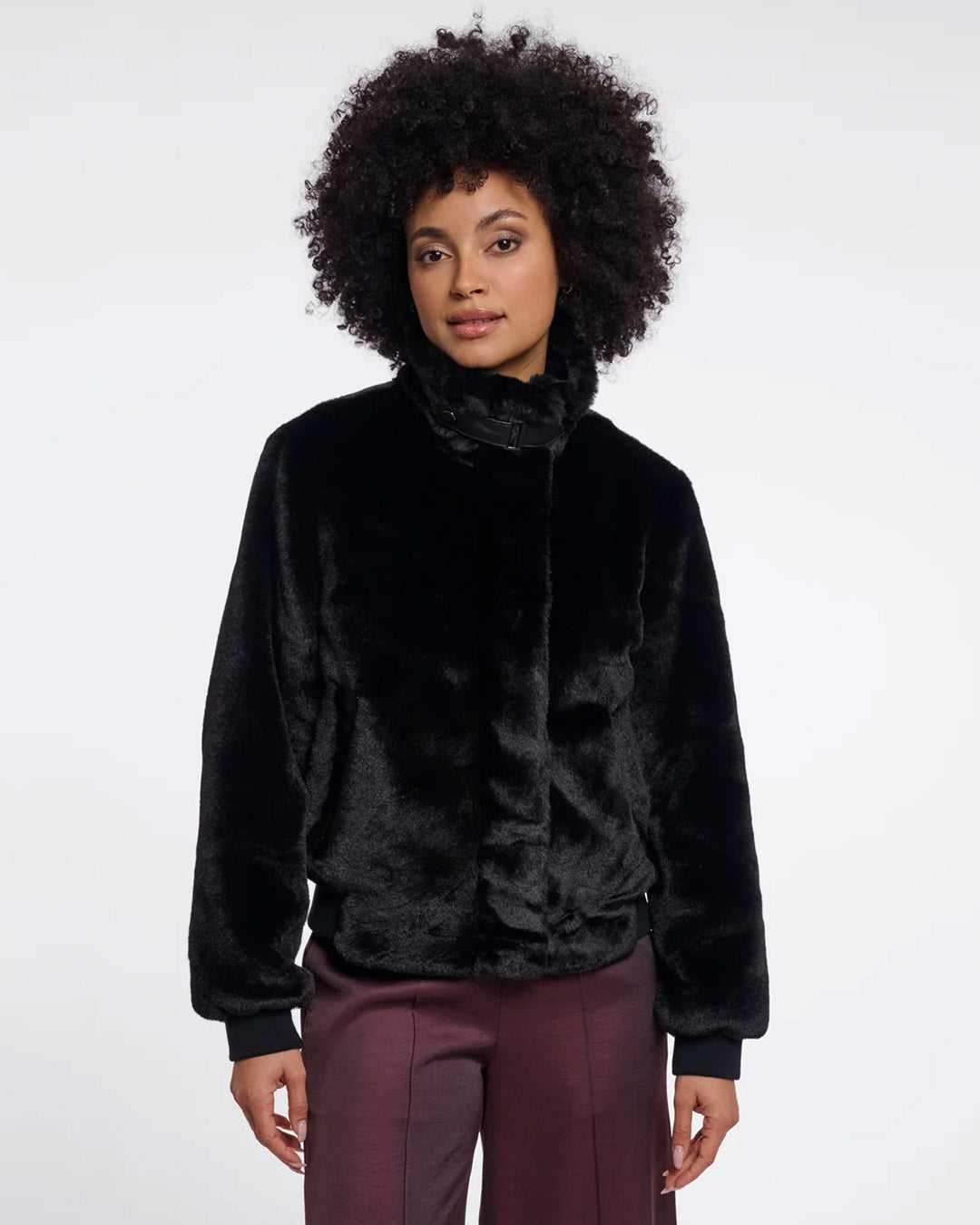 Ambra Black