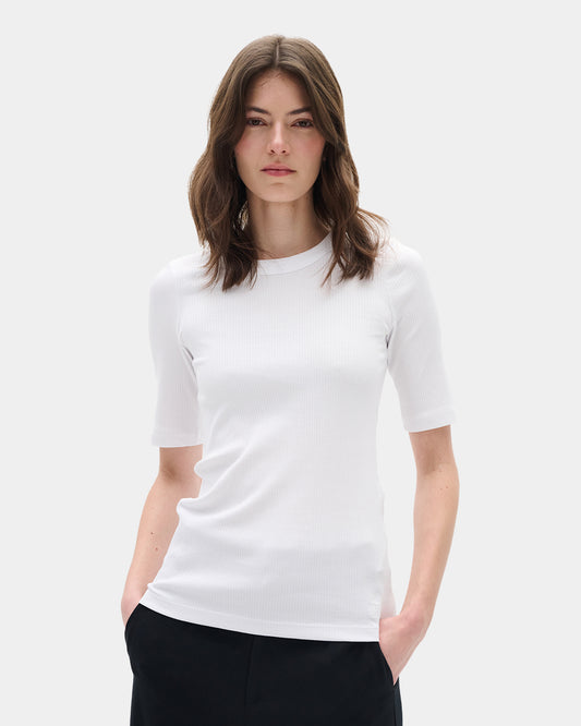 Dagna Tee