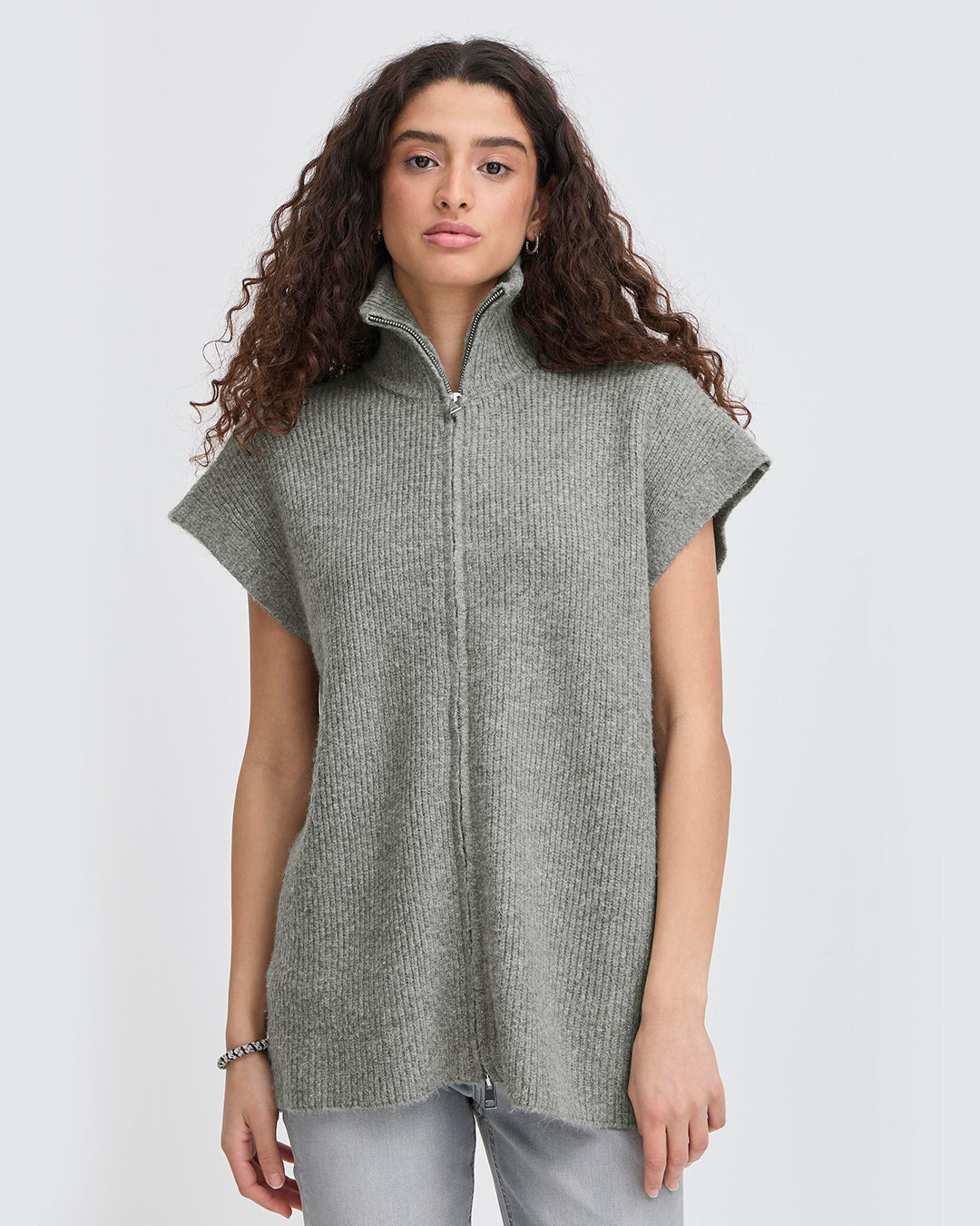 Ducie Vest
